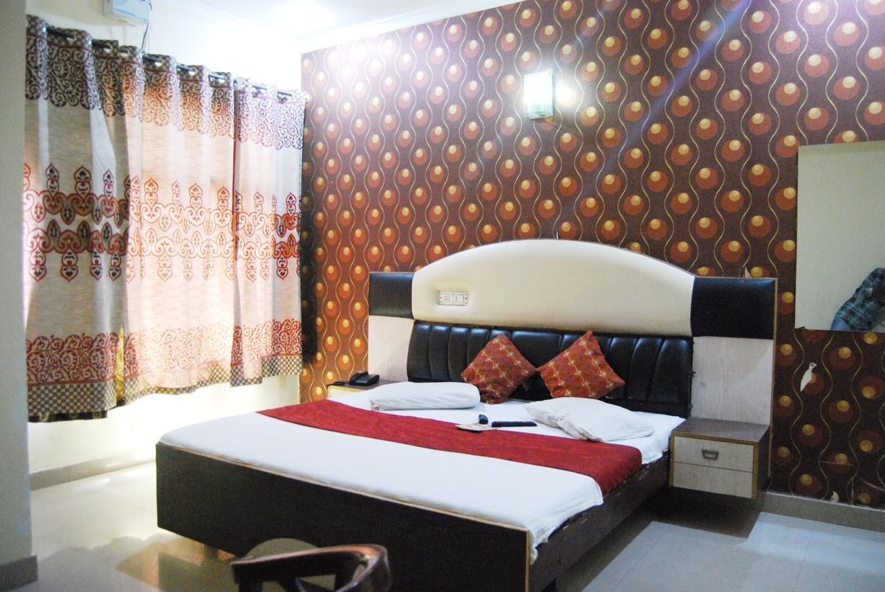 Hotel Kk Residency Chandigarh Exterior photo